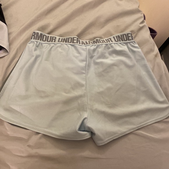 2 Pair Under Armour Shorts - Picture 5 of 6